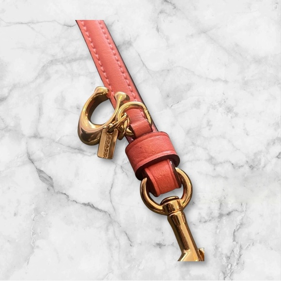 Coach Long Zip Around Mystical Floral Print W/Detachable Wrist Strap Wallet NWOT - Picture 2 of 10